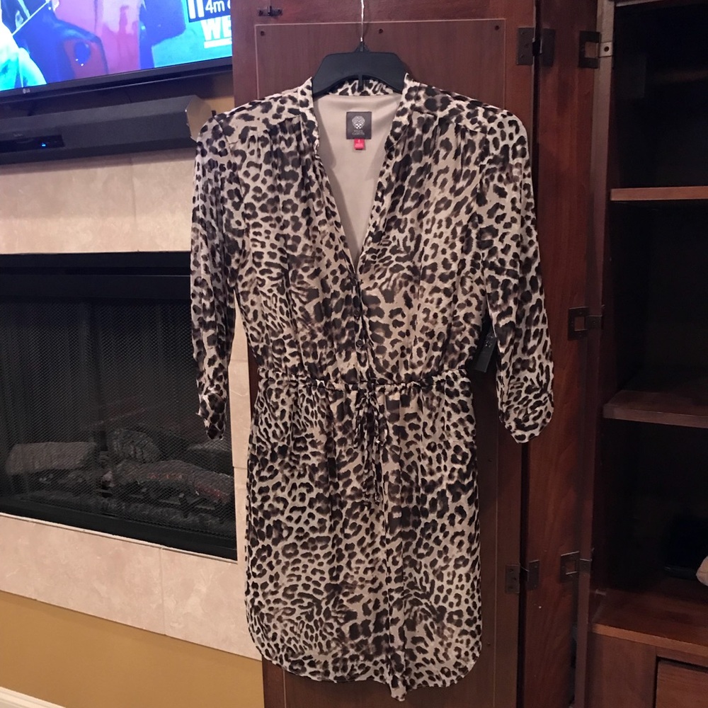 ⬇️ NWT Vince Camuto dress:   size 4